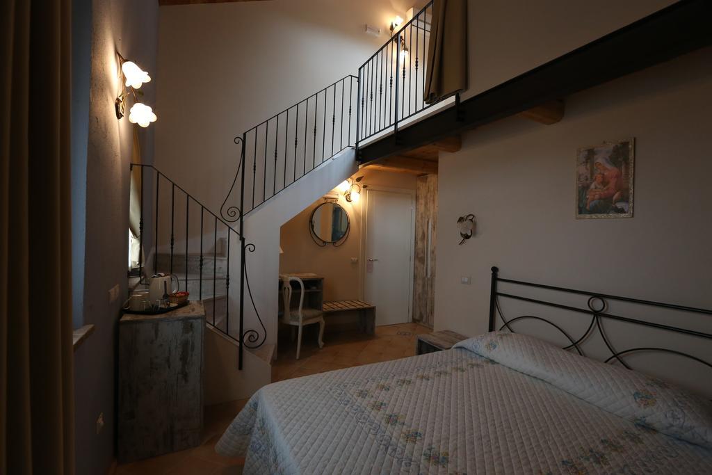 Villa Marietta Country House - Marche Montemaggiore al Metauro Room photo